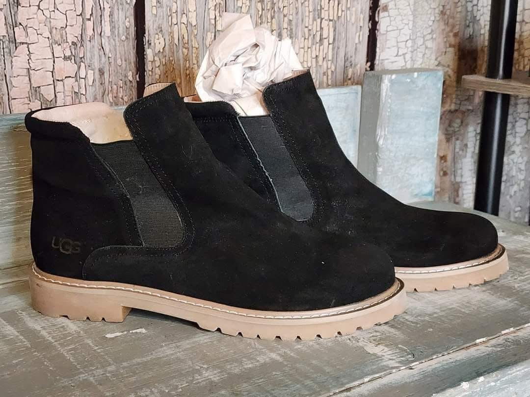 Chelsea boots